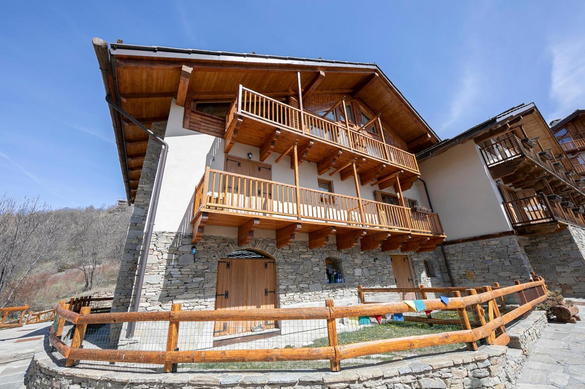 Rebecca'S House Few Steps From Skiing - Happy Rentals Bardonnèche Extérieur photo